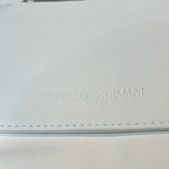 Giorgio Armani White Textured Cosmetic Travel Toiletry‎ Clutch W Dust Bag - Picture 2 of 10